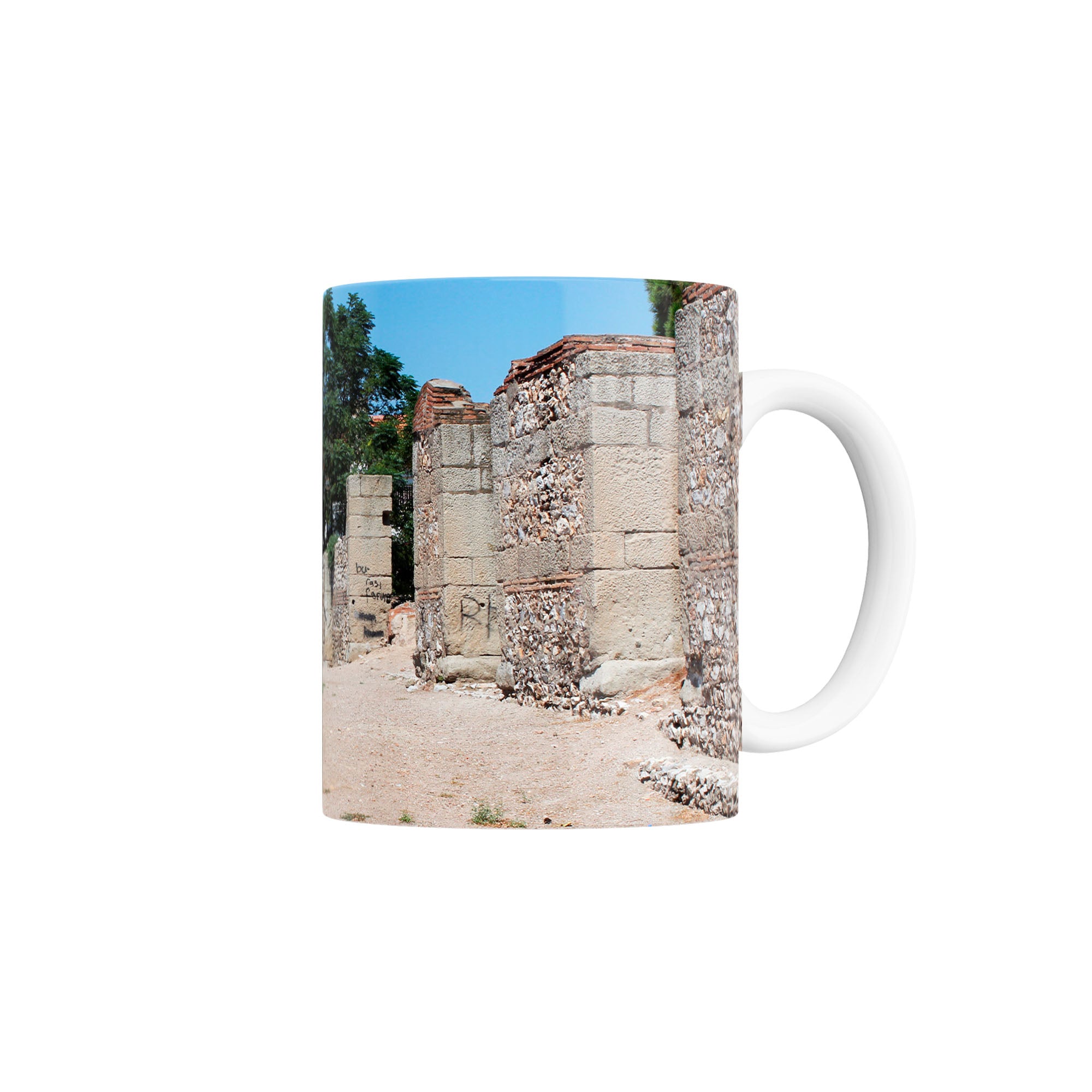 Taza Vista urbana de la Iglesia Tiatira en Turquía