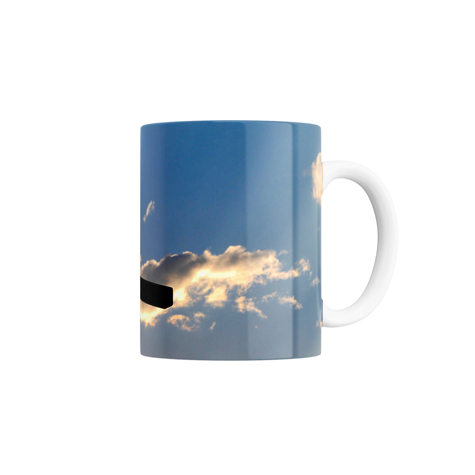 Taza Cristianismo con cruz en cielo azul