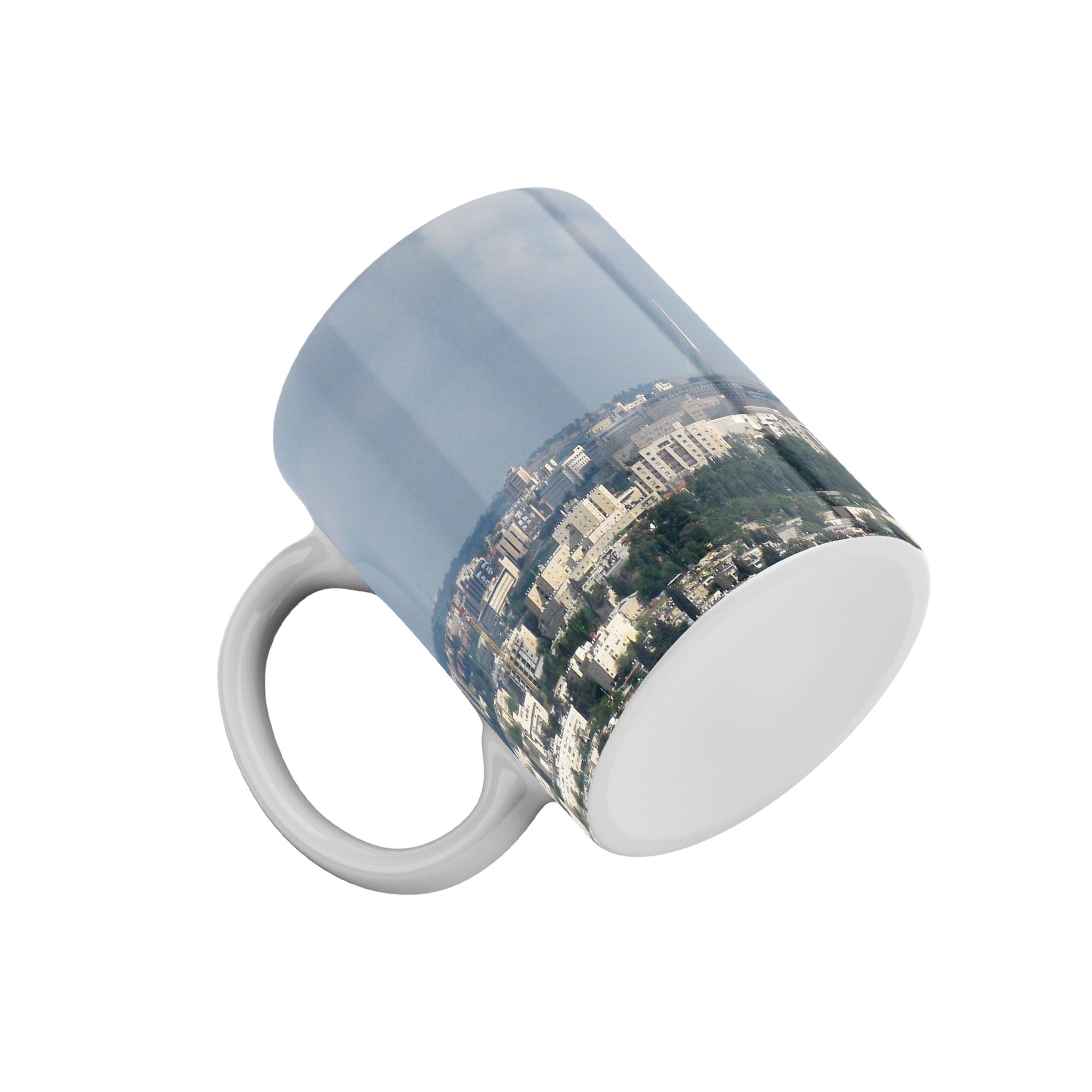 Taza Vista de edificios de Jerusalén con cielo azul